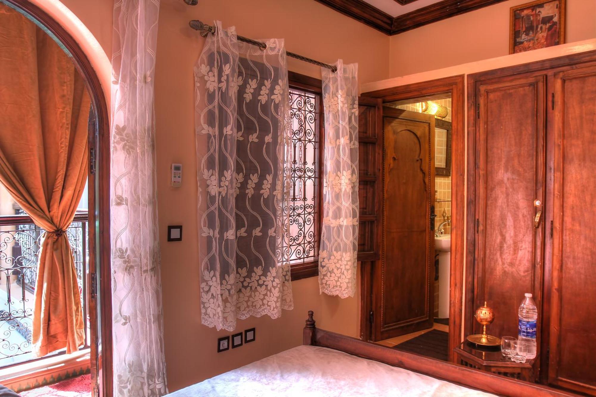Double Room,1765369550:JPEG